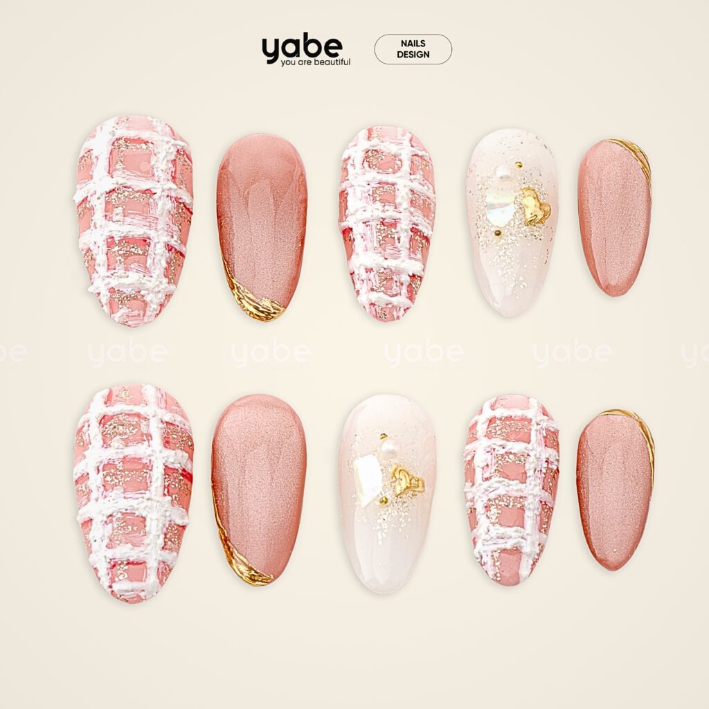 Adorable Christmas Press-On Nails Ideas