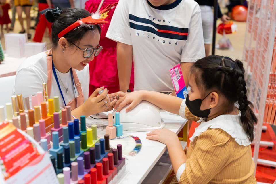 What are Press on Nails?