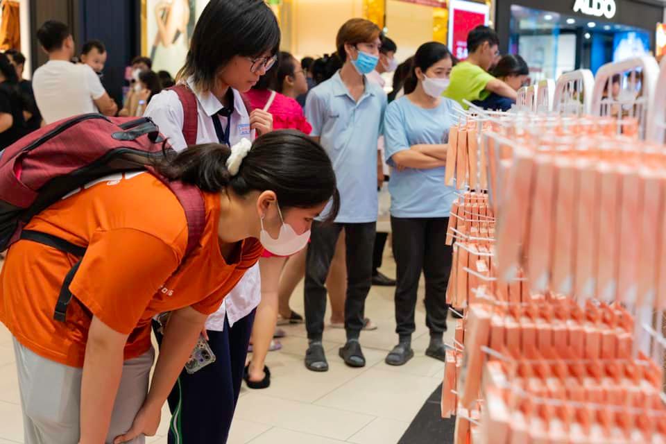 Press on Nail Distributor