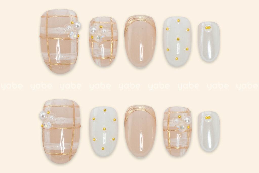 Adorable Christmas Press-On Nails Ideas