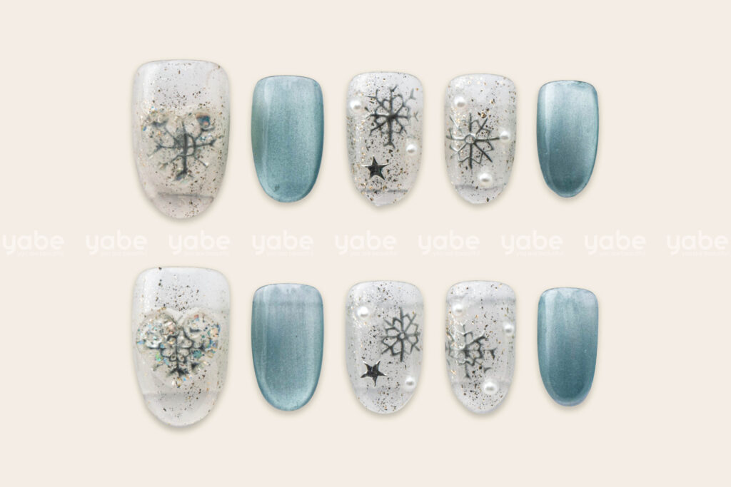 Adorable Christmas Press-On Nails Ideas