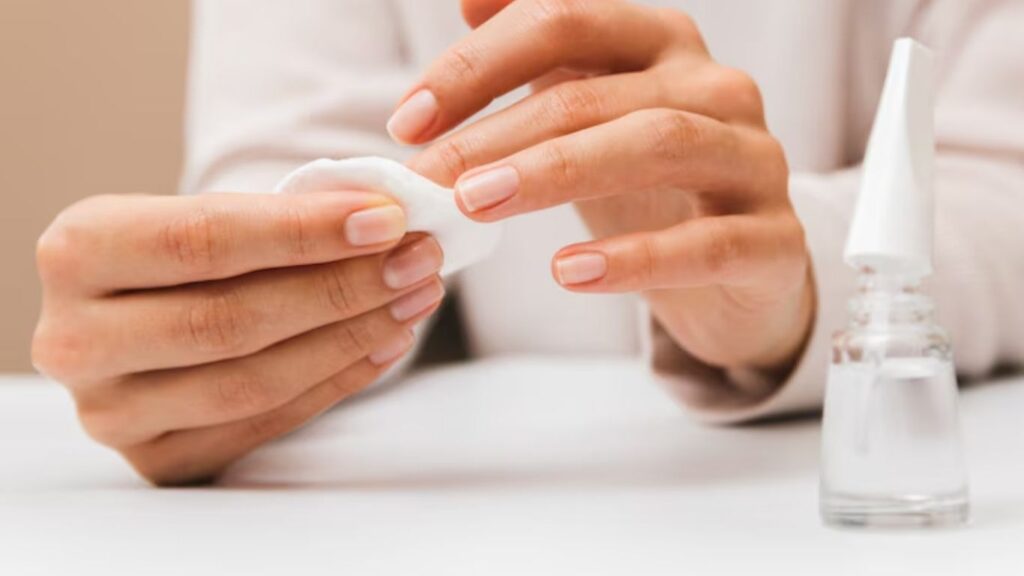 Tác động của acetone đến móng và da